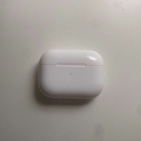 Sold - Picture 3 of 5